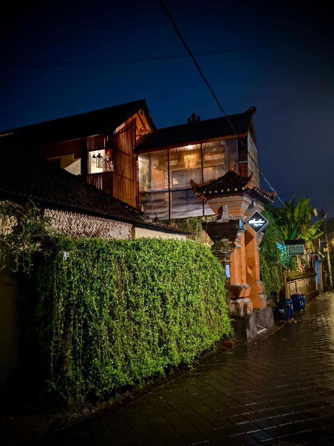 Sunshine Vintage House Albergue Ubud Exterior foto